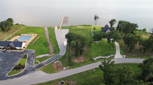 1582 Shoreline Drive, Mabank, TX 75143