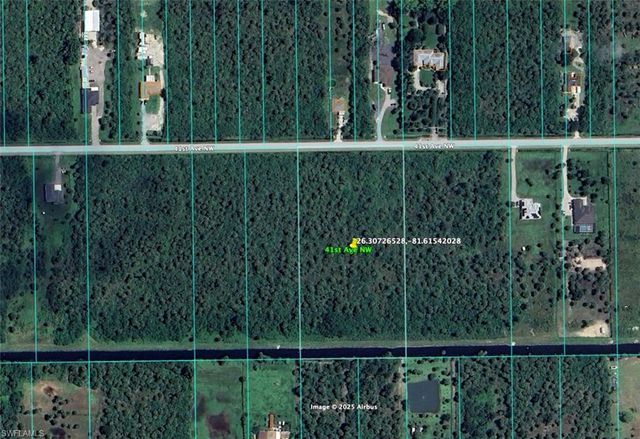 372 41st AVE NW, Naples, FL 34120