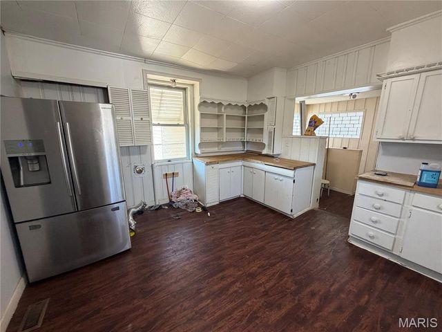 545 Davis Street, St Louis, MO 63111