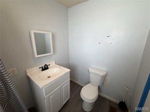 545 Davis Street, St Louis, MO 63111