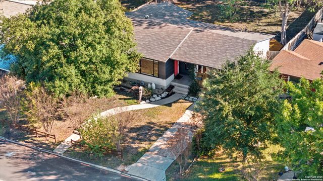 618 Sumner Dr, San Antonio, TX 78209