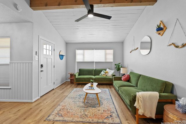 618 Sumner Dr, San Antonio, TX 78209