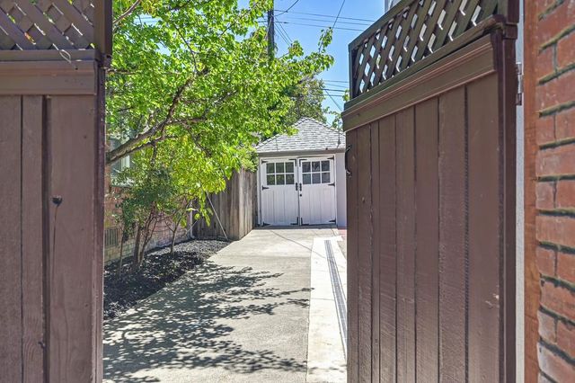 964 Vallejo Way, Sacramento, CA 95818
