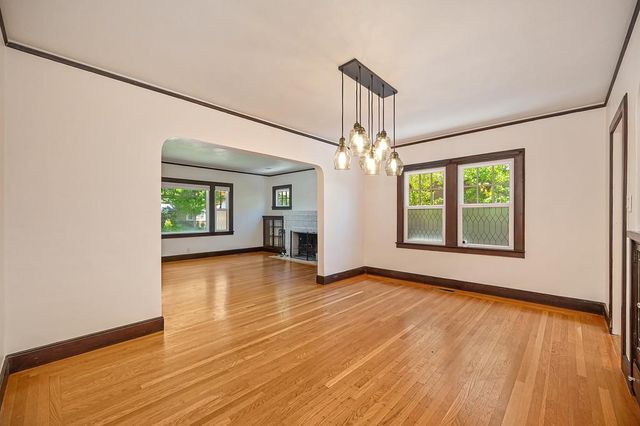 964 Vallejo Way, Sacramento, CA 95818