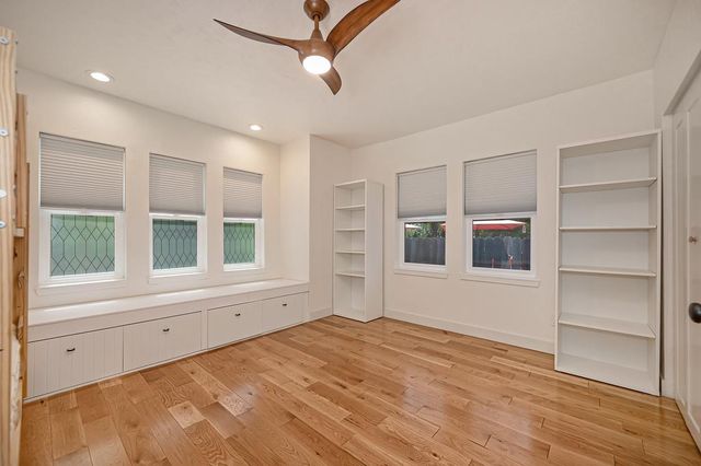 964 Vallejo Way, Sacramento, CA 95818