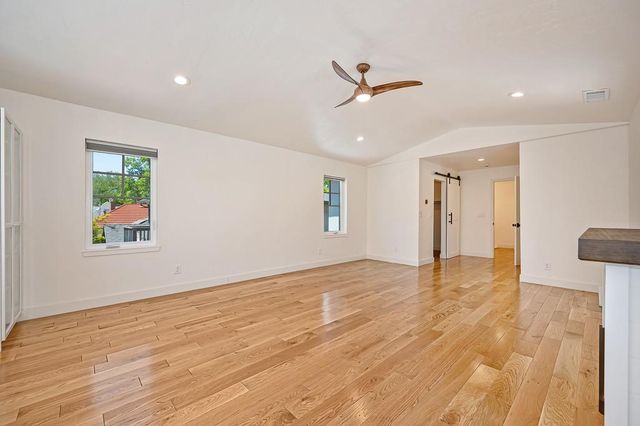 964 Vallejo Way, Sacramento, CA 95818