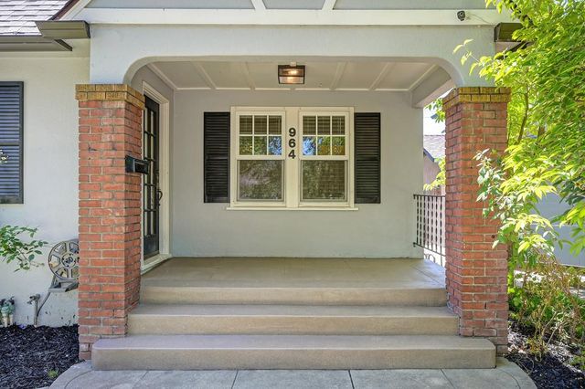 964 Vallejo Way, Sacramento, CA 95818