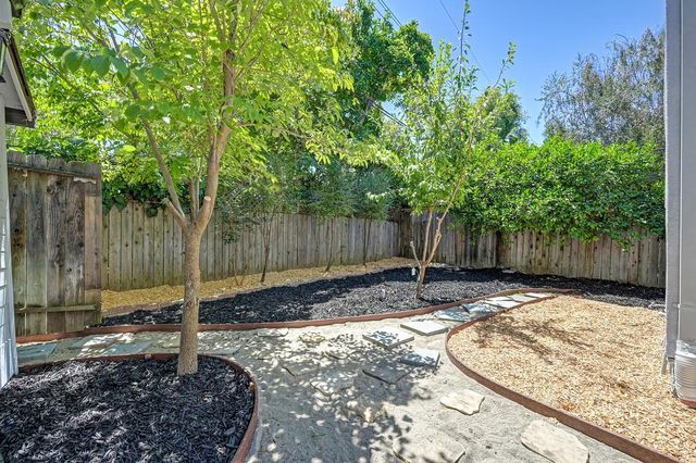 964 Vallejo Way, Sacramento, CA 95818