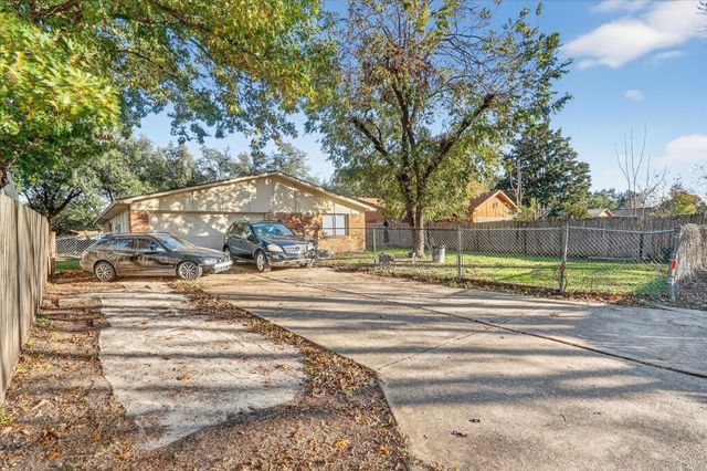 2701 Emberwood Drive, Garland, TX 75043
