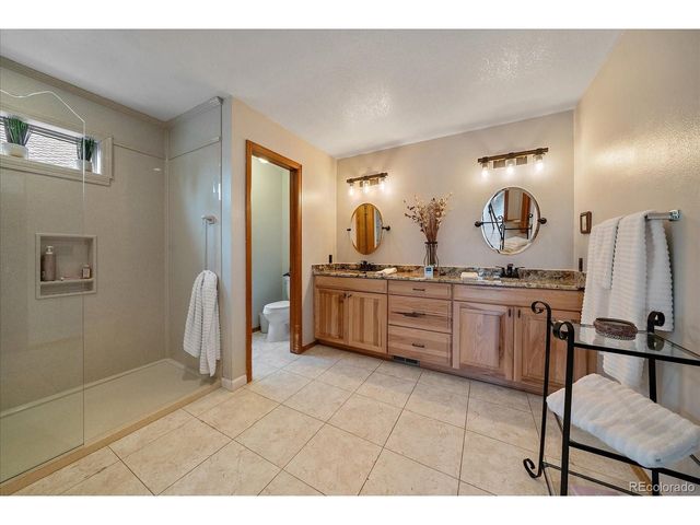 7943 S Olive Ct, Centennial, CO 80112