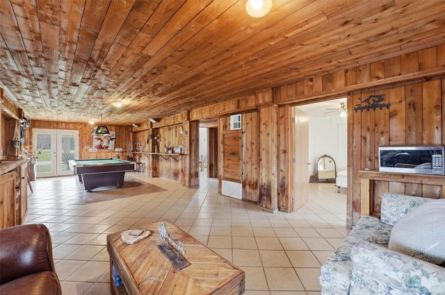 370 County Road 1333, Liberty, TX 77575