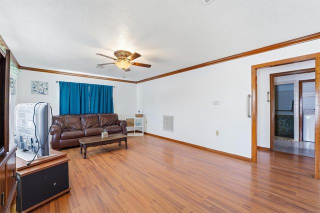 370 County Road 1333, Liberty, TX 77575