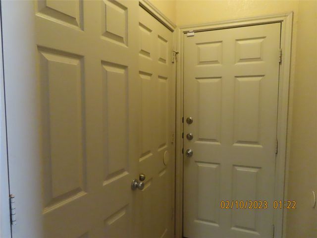 806 Walnut Street, Burleson, TX 76028