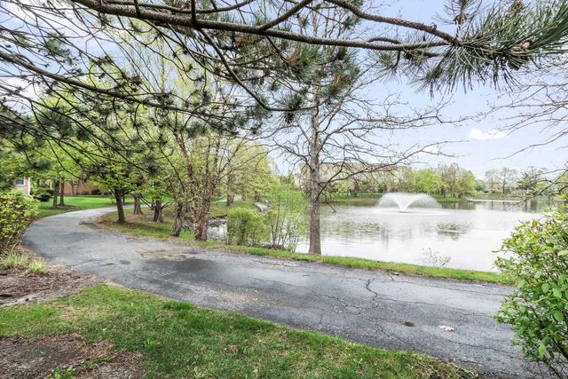 308 Lunt Avenue, Schaumburg, IL 60193