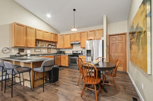 2208 Stori Lane, Valparaiso, IN 46383