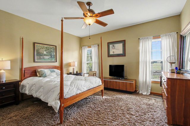 2208 Stori Lane, Valparaiso, IN 46383