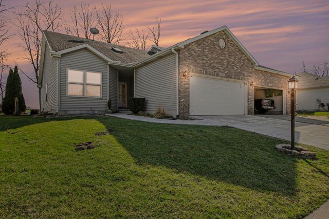 2208 Stori Lane, Valparaiso, IN 46383