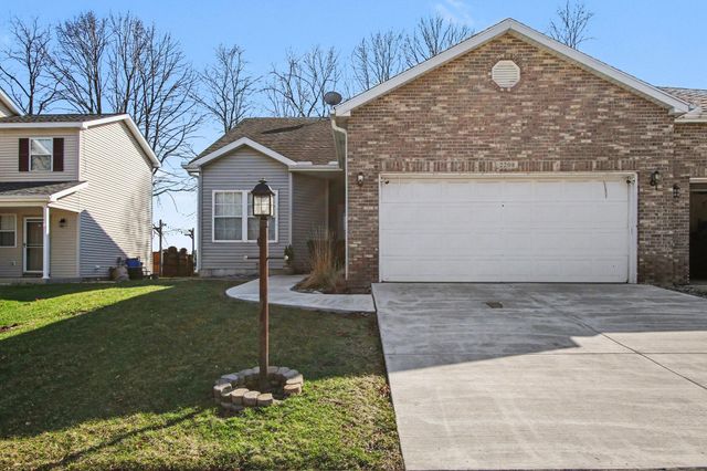 2208 Stori Lane, Valparaiso, IN 46383