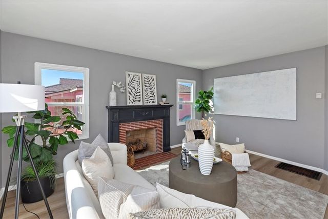 1905 W 115th, Los Angeles, CA 90047