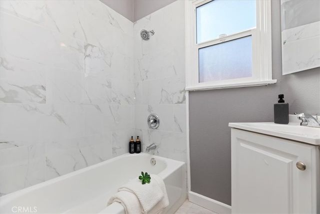 1905 W 115th, Los Angeles, CA 90047