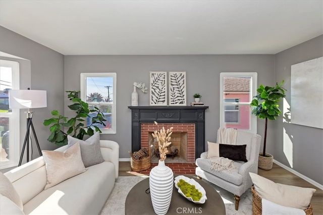 1905 W 115th, Los Angeles, CA 90047