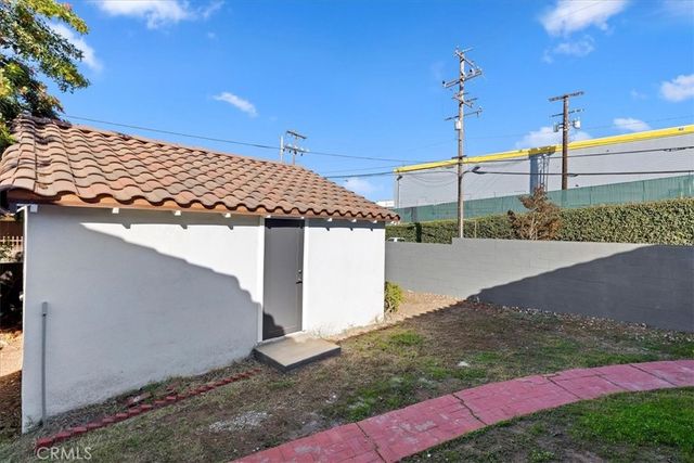 1905 W 115th, Los Angeles, CA 90047
