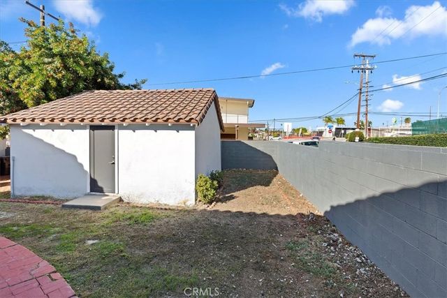 1905 W 115th, Los Angeles, CA 90047