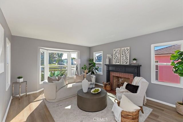 1905 W 115th, Los Angeles, CA 90047