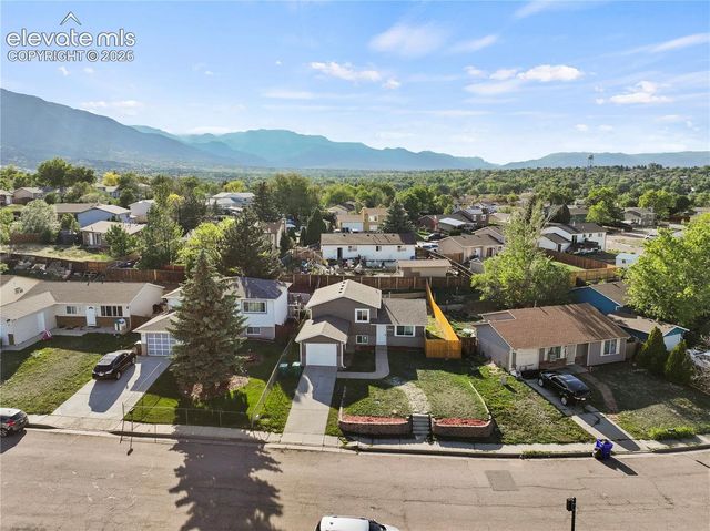 4316 College View Drive, Colorado Springs, CO 80906