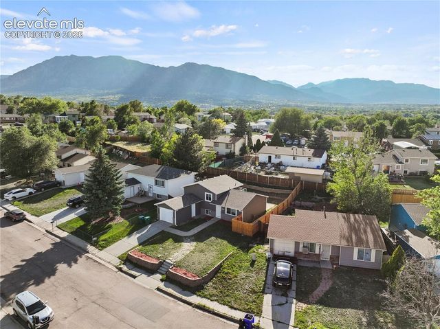 4316 College View Drive, Colorado Springs, CO 80906