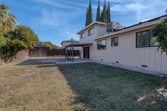 3505 Bixby Way, Stockton, CA 95209