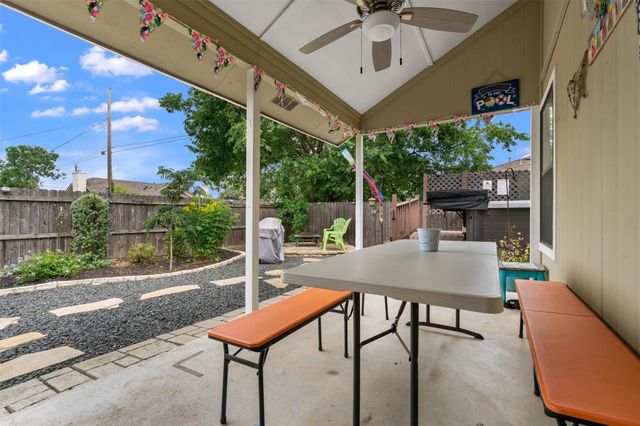 512 Edwards DR, Round Rock, TX 78664