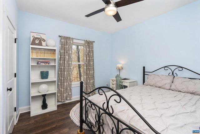 68 BEN LYONS LN, Lyndhurst, VA 22952