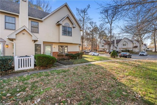 5 Salt Marsh Quay Apt F, Hampton, VA 23666