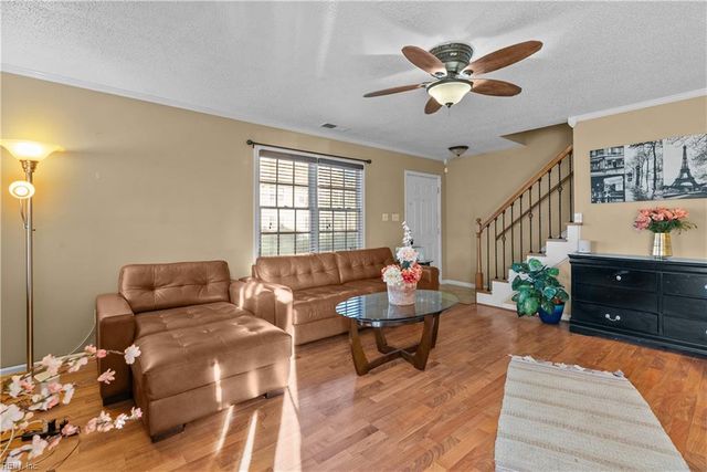 5 Salt Marsh Quay Apt F, Hampton, VA 23666