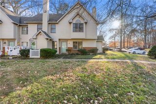 5 Salt Marsh Quay Apt F, Hampton, VA 23666