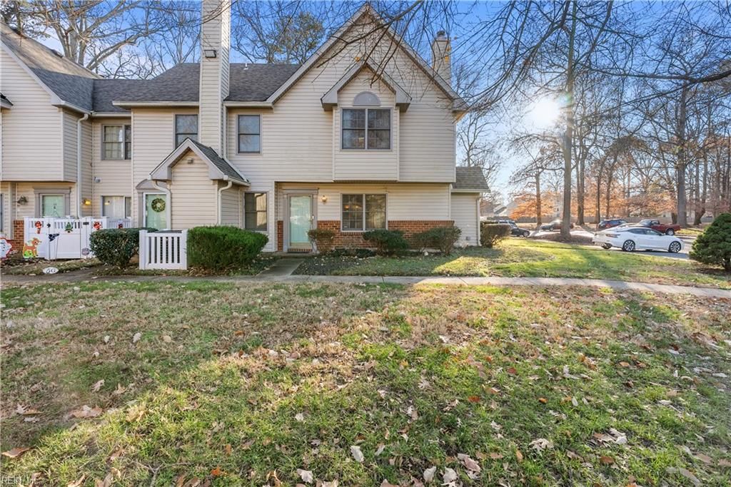 5 Salt Marsh Quay Apt F, Hampton, VA 23666