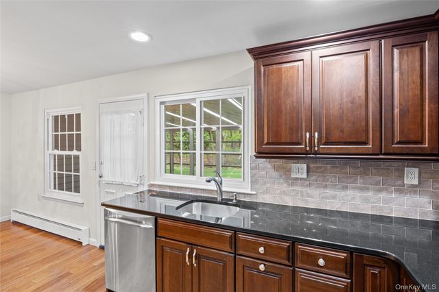 220 Belfast Lane, Ridge, NY 11961