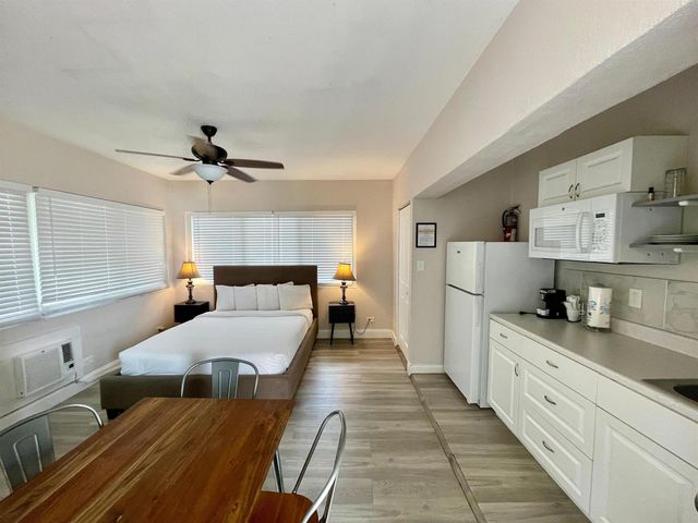 828 NE 17th Avenue 1a, Fort Lauderdale, FL 33304