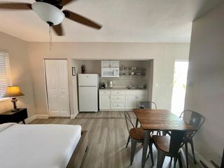 828 NE 17th Avenue 1a, Fort Lauderdale, FL 33304