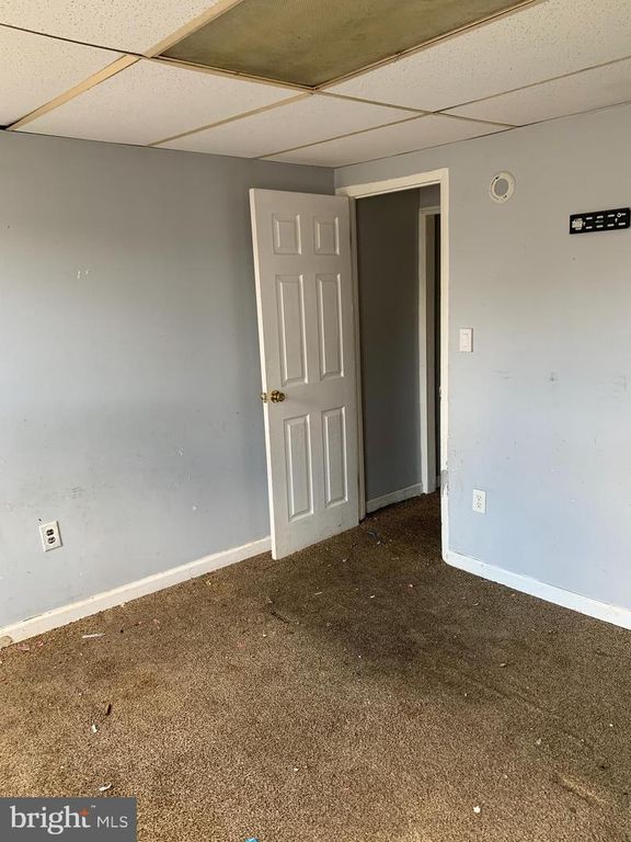 Image 8 of property listing at 1910 WILHELM ST, Baltimore, MD 21223
