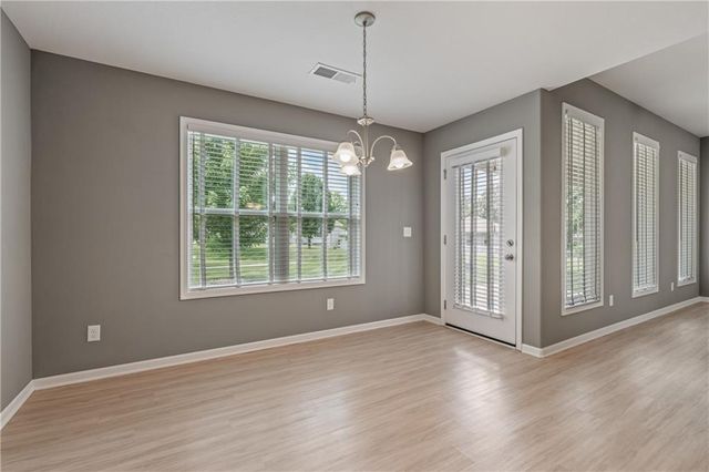 116 N Sivley Street, Peculiar, MO 64078