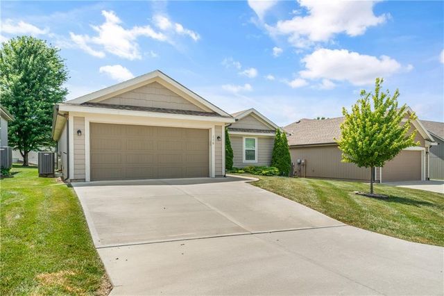 116 N Sivley Street, Peculiar, MO 64078