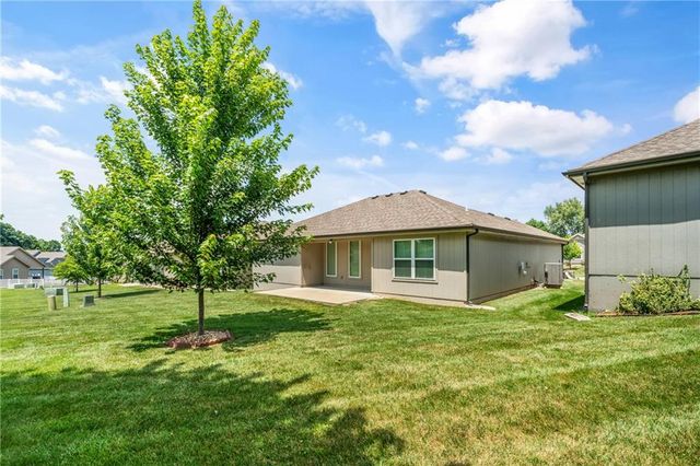 116 N Sivley Street, Peculiar, MO 64078