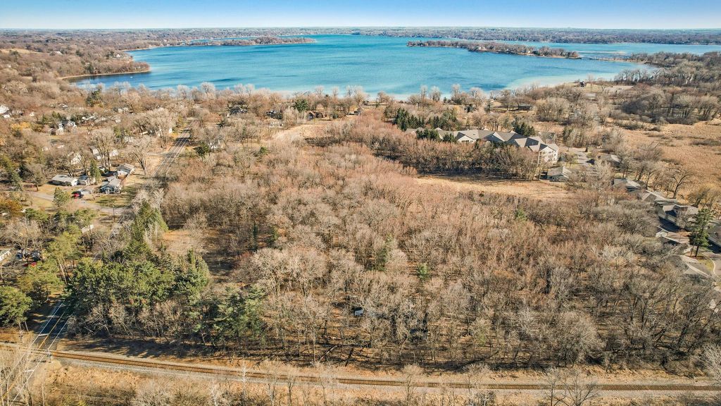 5285 Northwest Avenue, White Bear Lake, MN 55110 — exterior