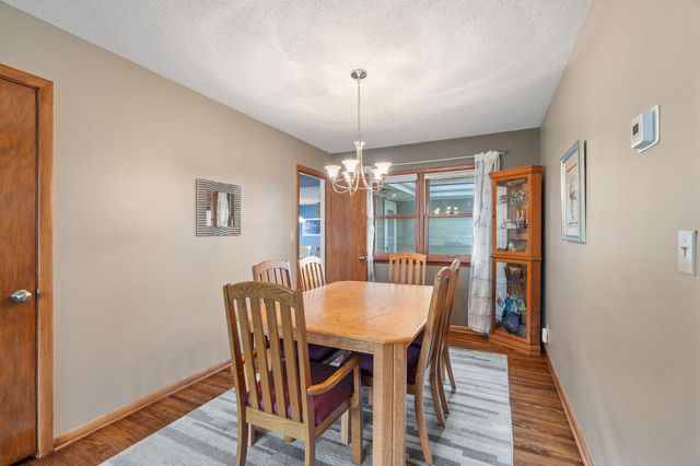 9227 W 22nd Lane, Saint Louis Park, MN 55426