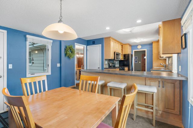 9227 W 22nd Lane, Saint Louis Park, MN 55426