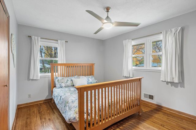 9227 W 22nd Lane, Saint Louis Park, MN 55426