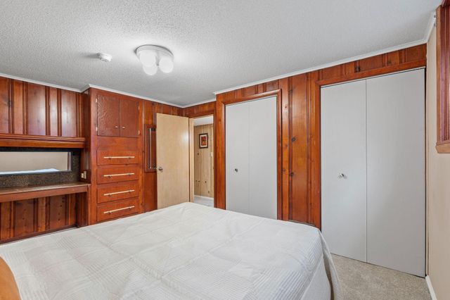 9227 W 22nd Lane, Saint Louis Park, MN 55426