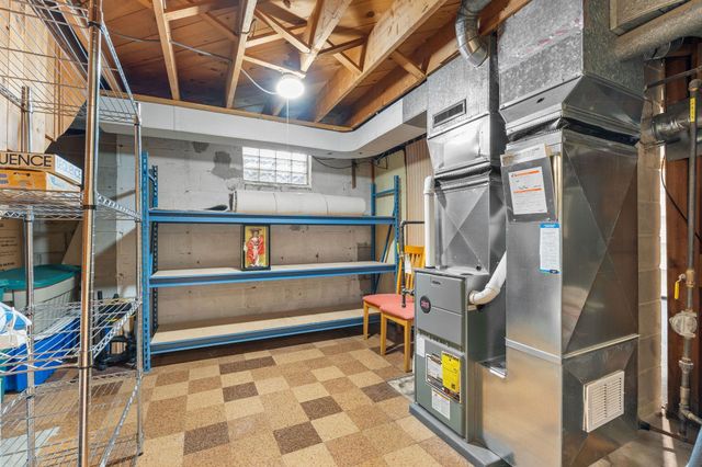 9227 W 22nd Lane, Saint Louis Park, MN 55426